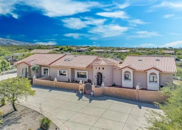 Hacienda Foothills Mansion Holiday home Tucson