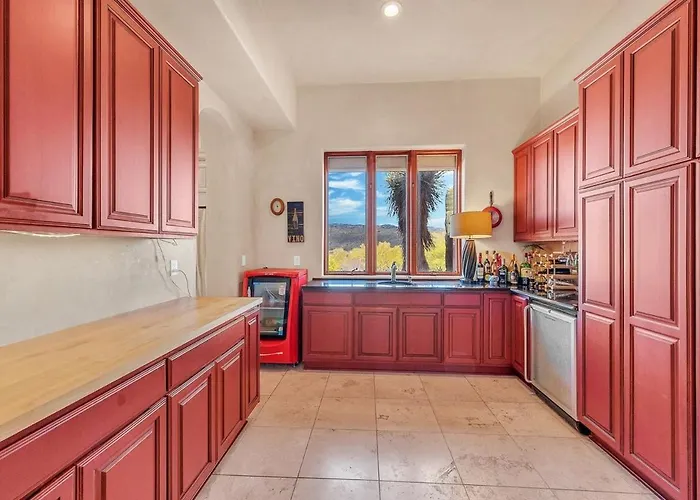Holiday home Hacienda Foothills Mansion *