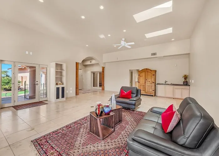 Hacienda Foothills Mansion Holiday home Tucson